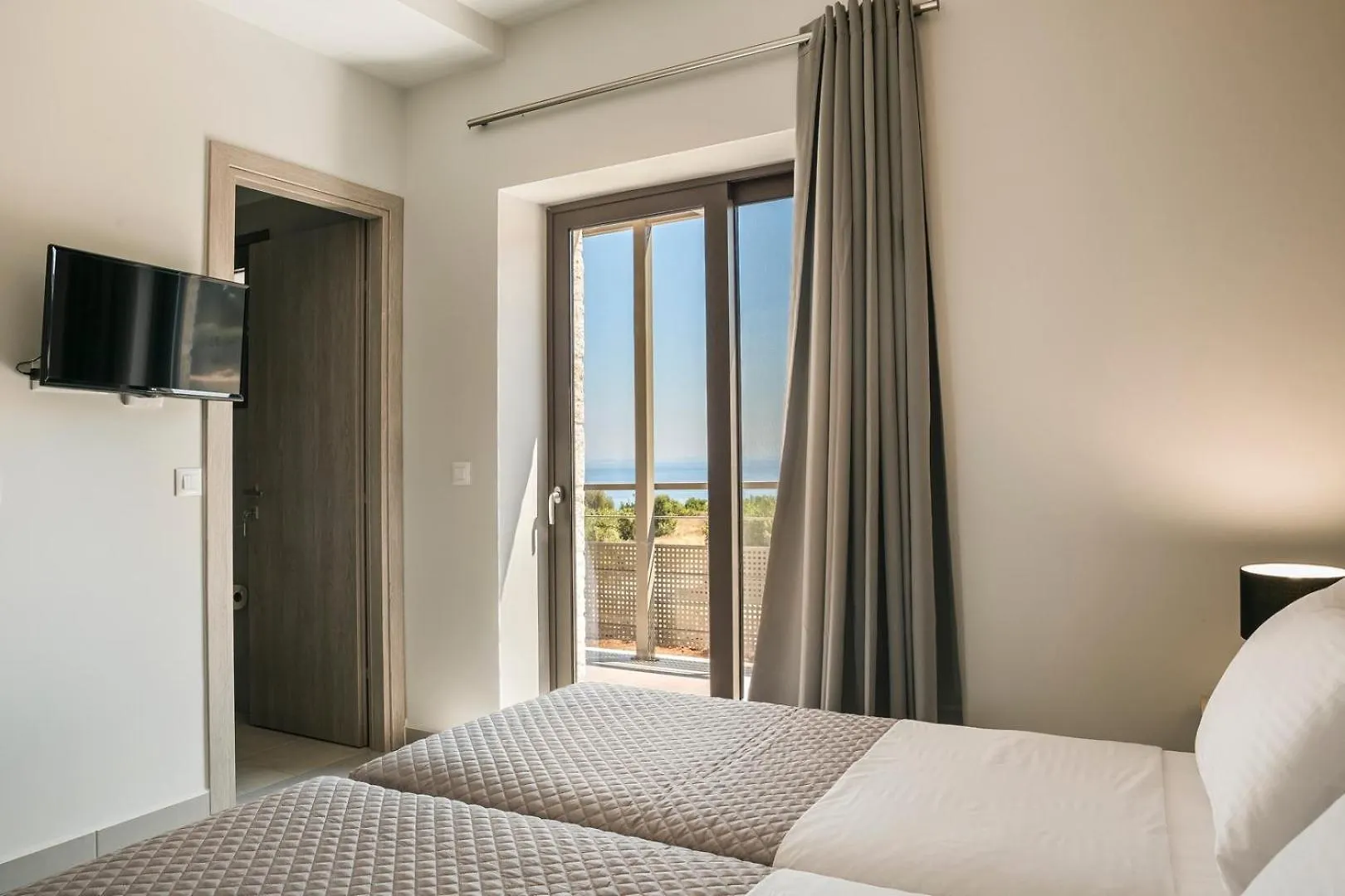 Petradi Villas Skala Skala   Skala (Kefalonia)